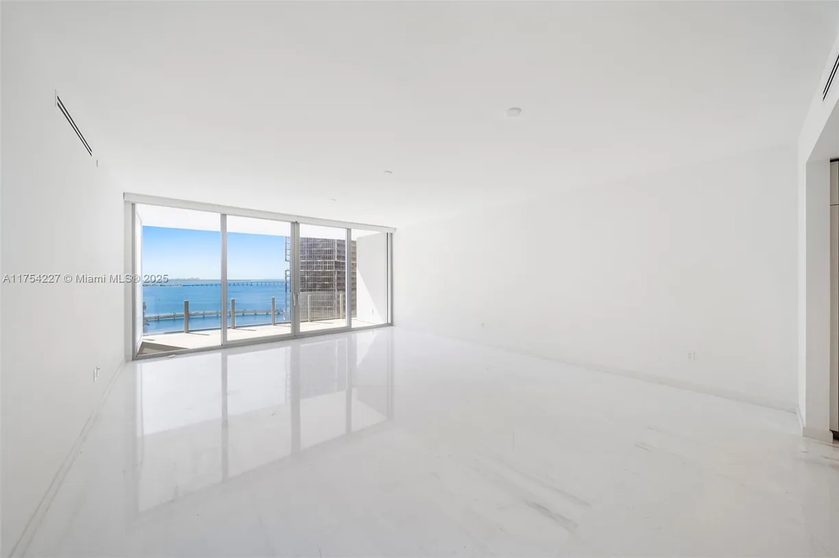 South Florida Real Estate | View 300 BISCAYNE BLVD WAY, 1904 | Listing
