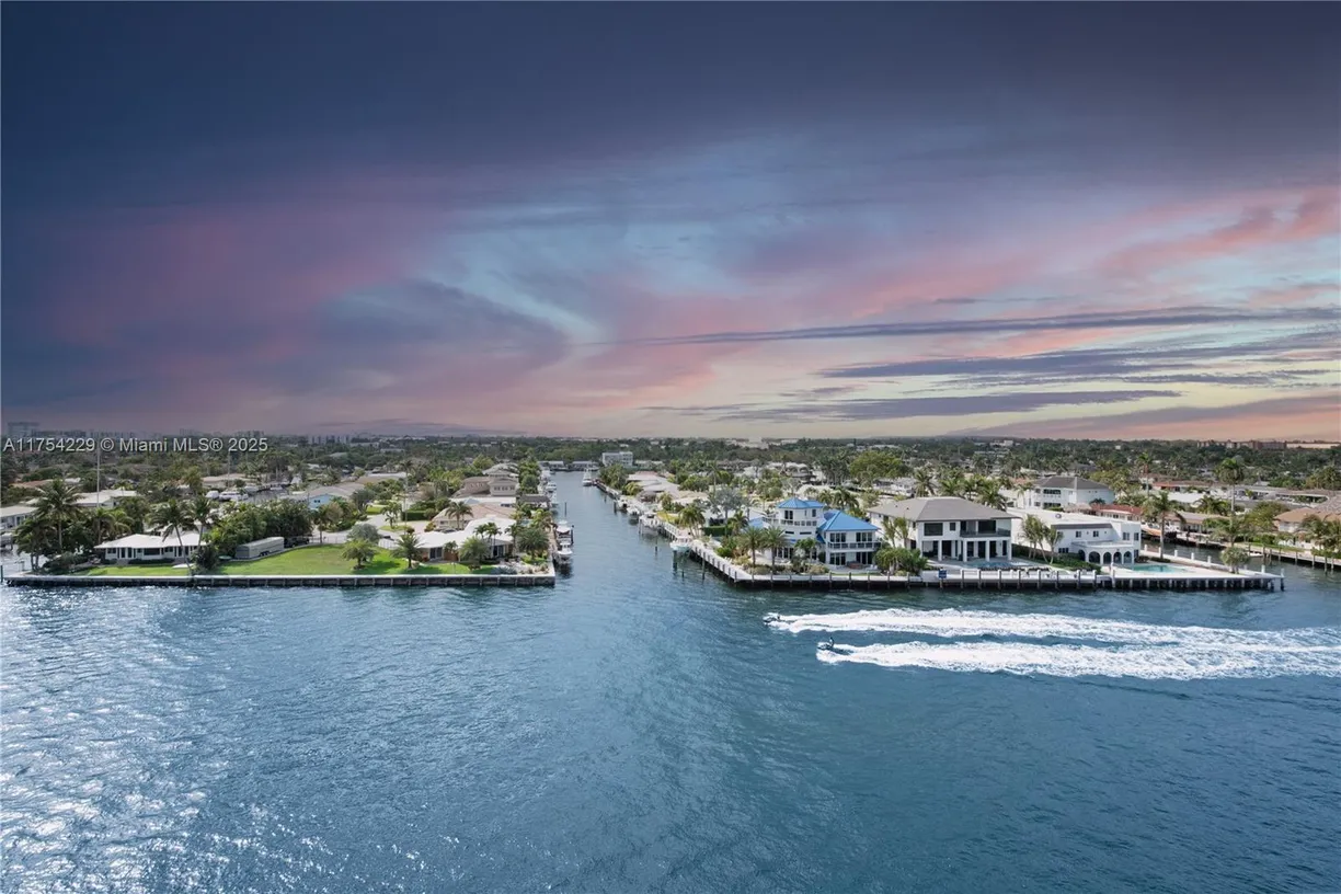 South Florida Real Estate | View 521 N Riverside Dr, 606 | 2 Beds, 2 Baths