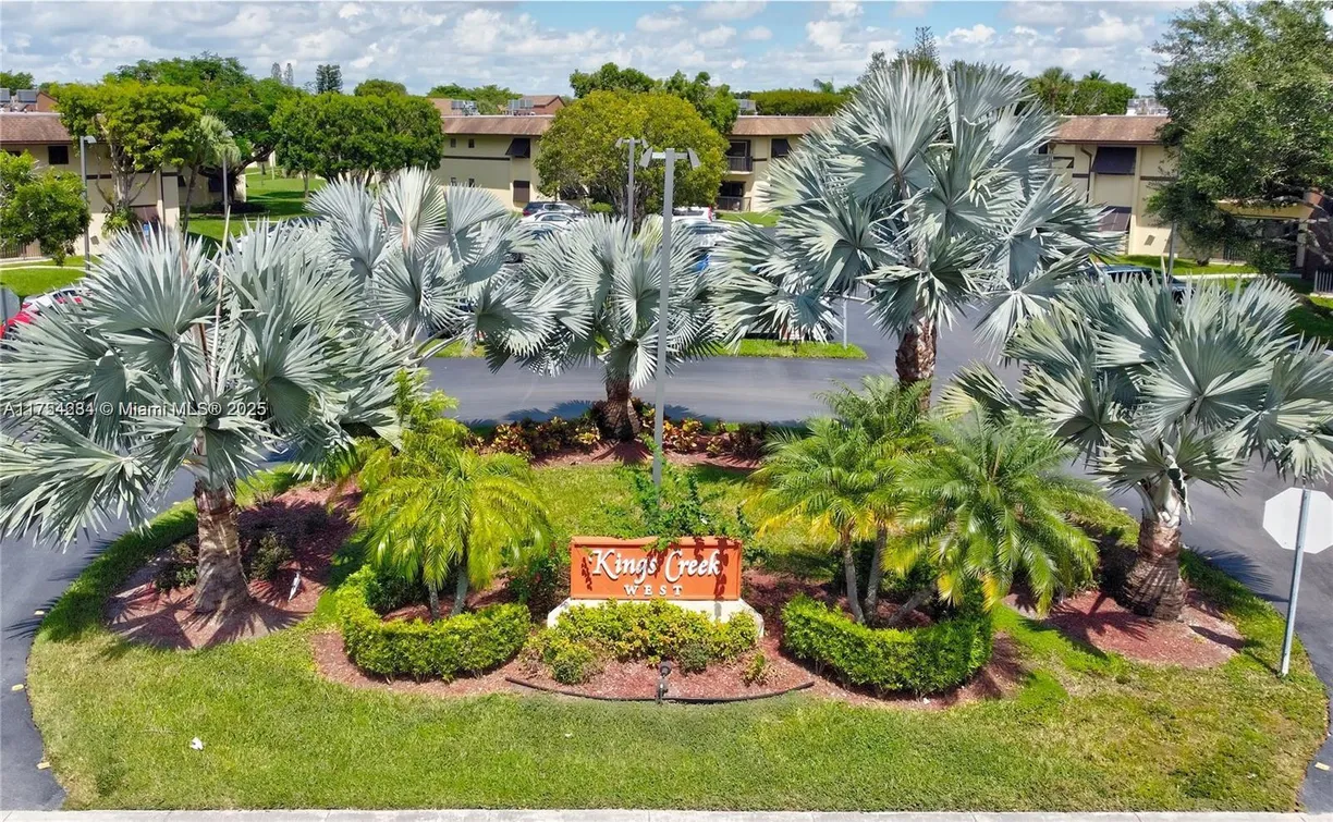 South Florida Real Estate | View 7935 SW 86th St, 823 | 2 Beds, 2 Baths