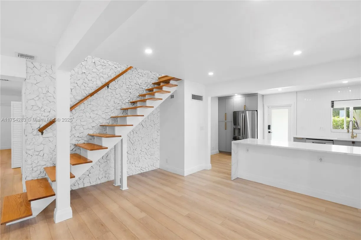 South Florida Real Estate | View 4412 Tradewinds ave, 1 | Listing