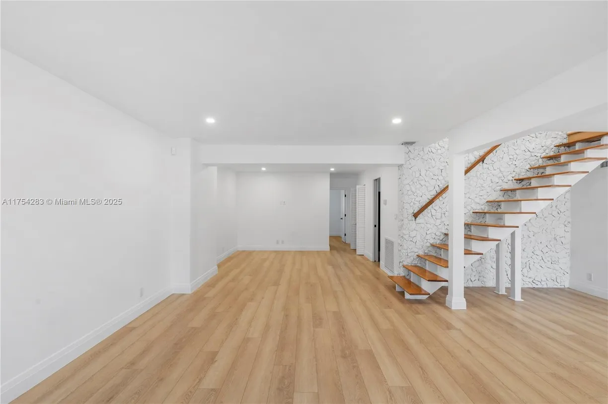 South Florida Real Estate | View 4412 Tradewinds ave, 1 | Listing