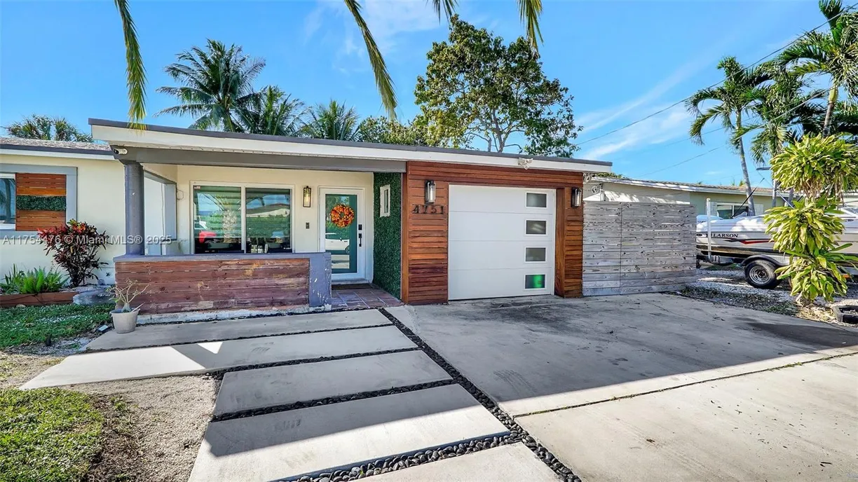 South Florida Real Estate | View 4751 SW 42nd Ter | Listing