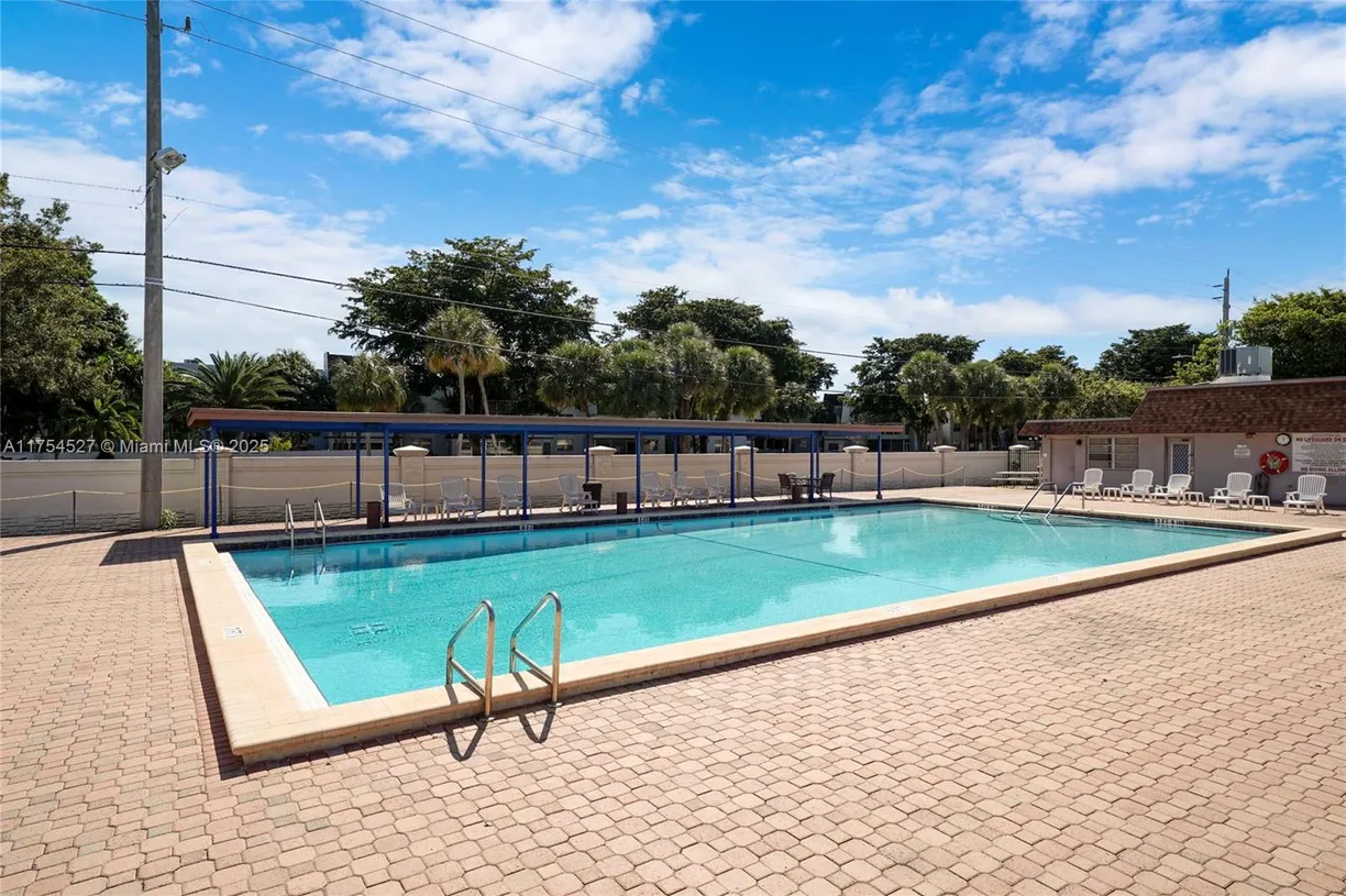 South Florida Real Estate | View 9400 NW 70th St | Listing