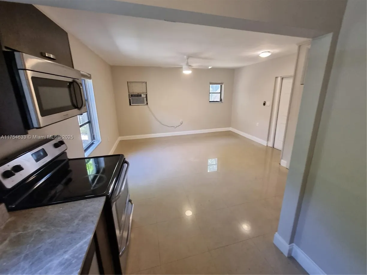 South Florida Real Estate | View 1216 NE 14th Ave, Rear | Listing