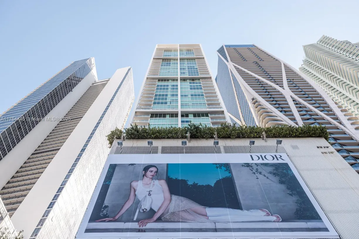 South Florida Real Estate | View 1040 Biscayne Blvd, 2507 | Listing