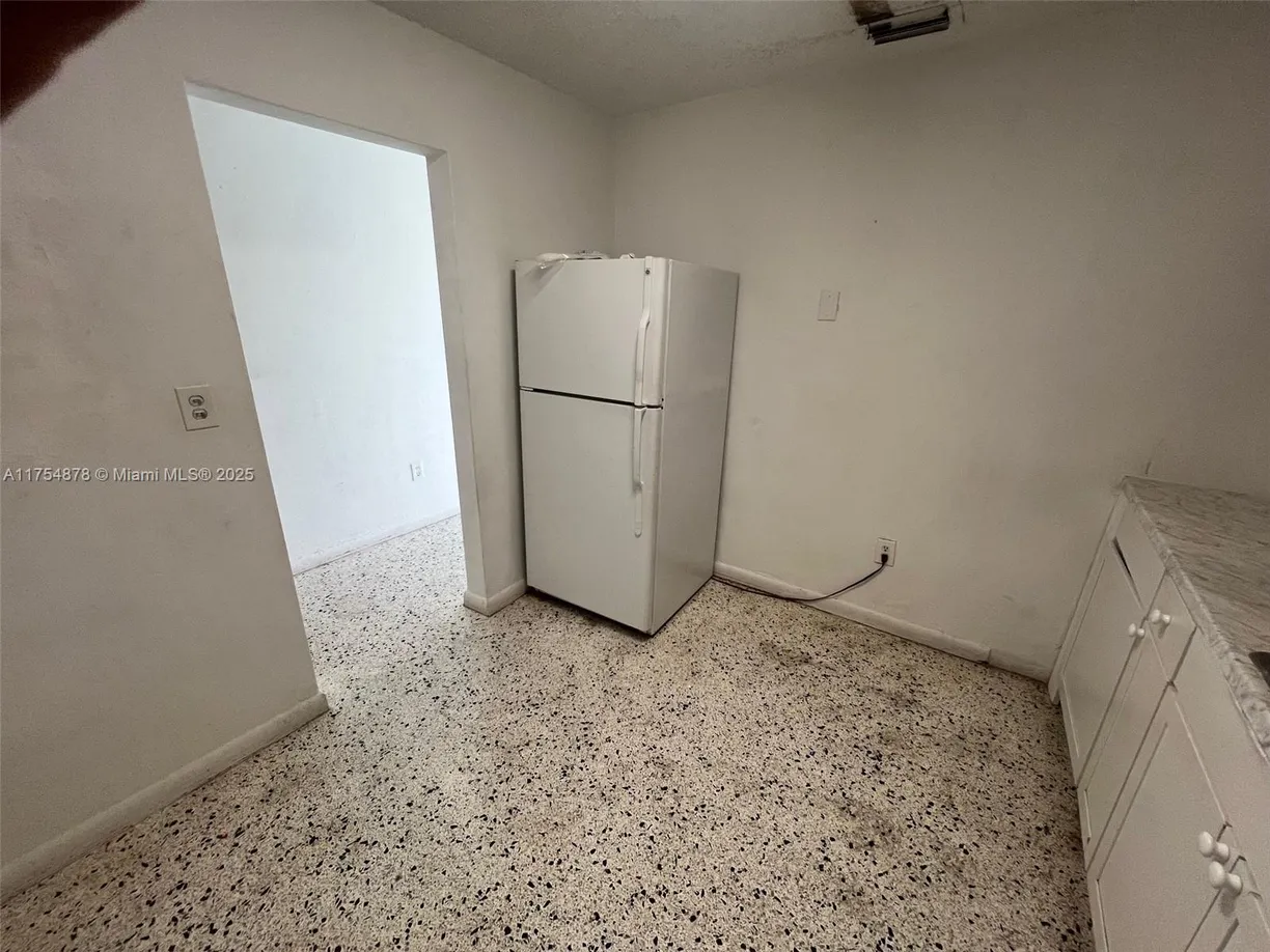 South Florida Real Estate | View 887 W 29th St, 2 | Listing