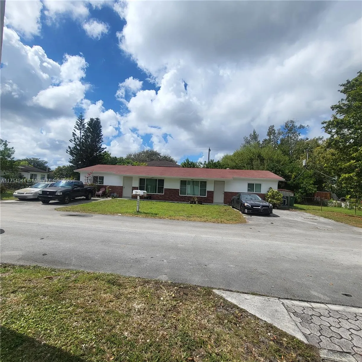 South Florida Real Estate | View 2000 SW 96th Ave, 2 | 2 Beds, 1 Bath
