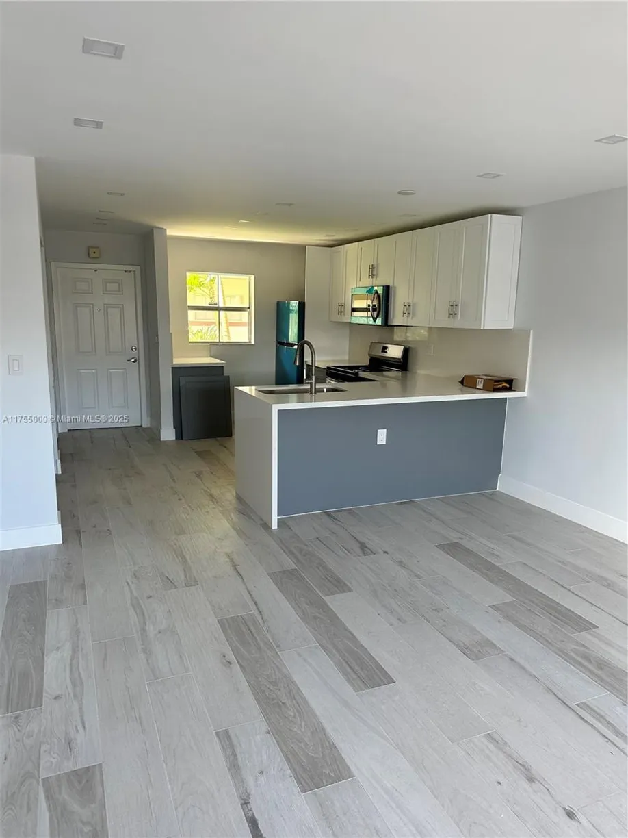 South Florida Real Estate | View 8600 SW 67th Ave, 906 | Listing