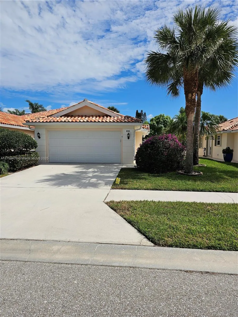 South Florida Real Estate | View 8281 SE Double Tree Dr, 8281 | Listing
