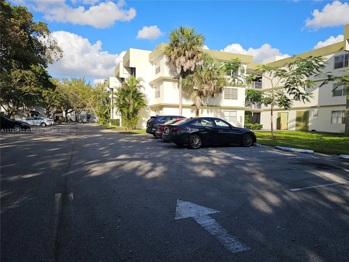 South Florida Real Estate | View 4235 N University Dr, 314 | Listing