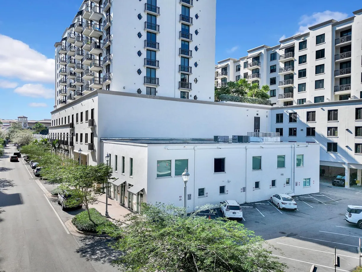 South Florida Real Estate | View 4070 Laguna St