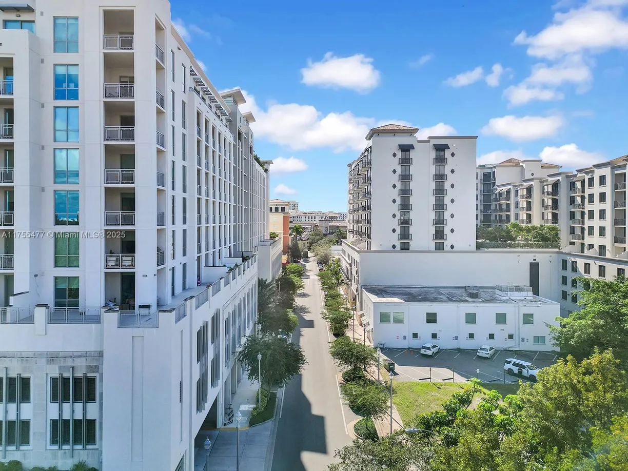 South Florida Real Estate | View 4070 Laguna St | Listing