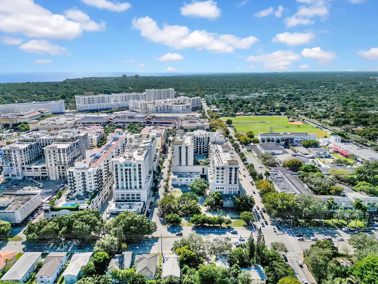 South Florida Real Estate | View 4070 Laguna St | Listing