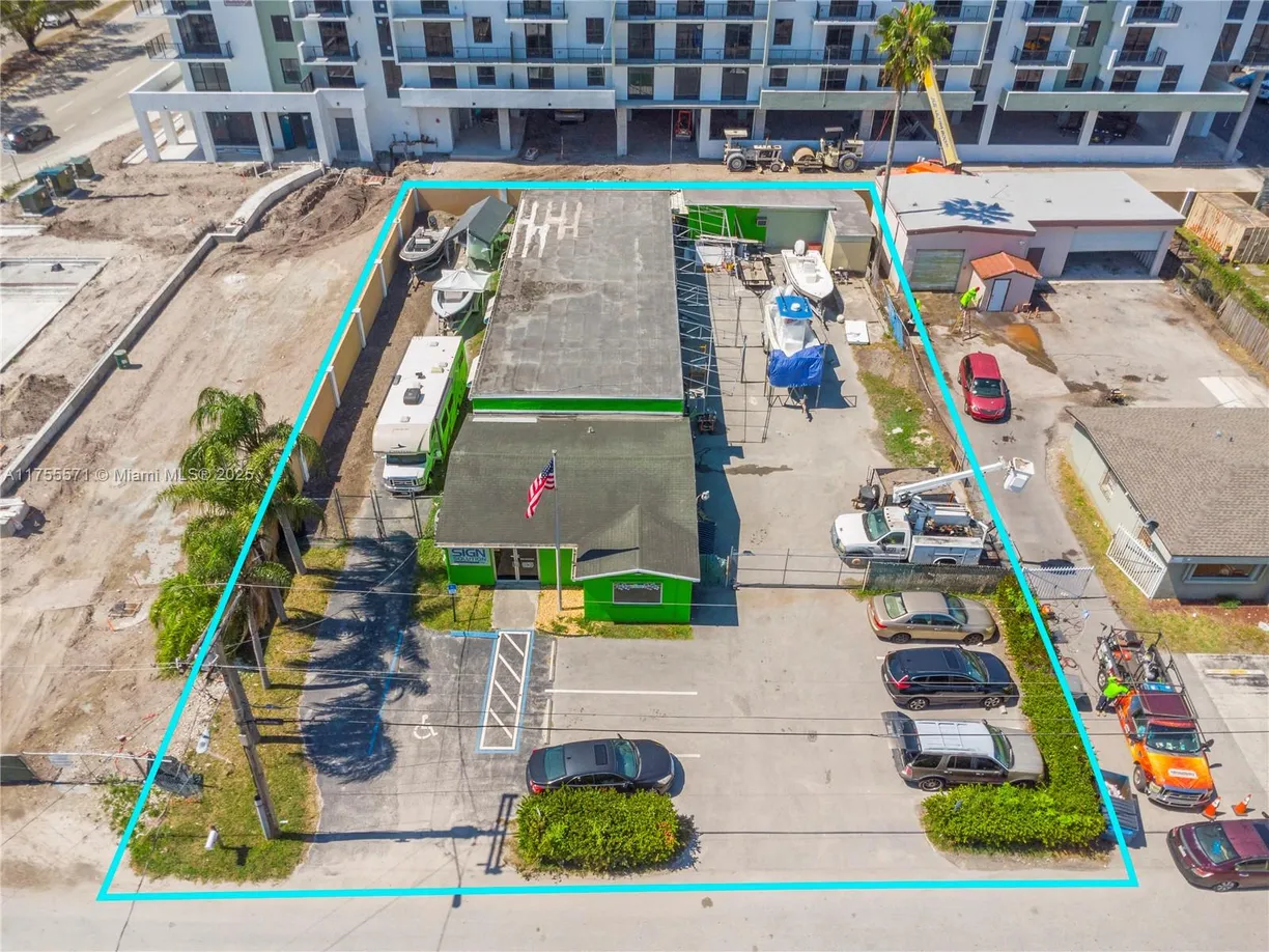 South Florida Real Estate | View 4611 SW 44th Ave