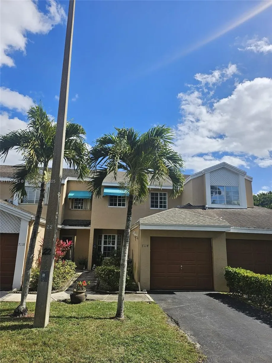 South Florida Real Estate | View 7114 Woodmont Way, 7114 | Listing