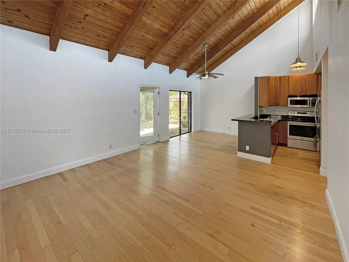 South Florida Real Estate | View 7725 SW 100th St, 31 | 2 Beds, 2 Baths