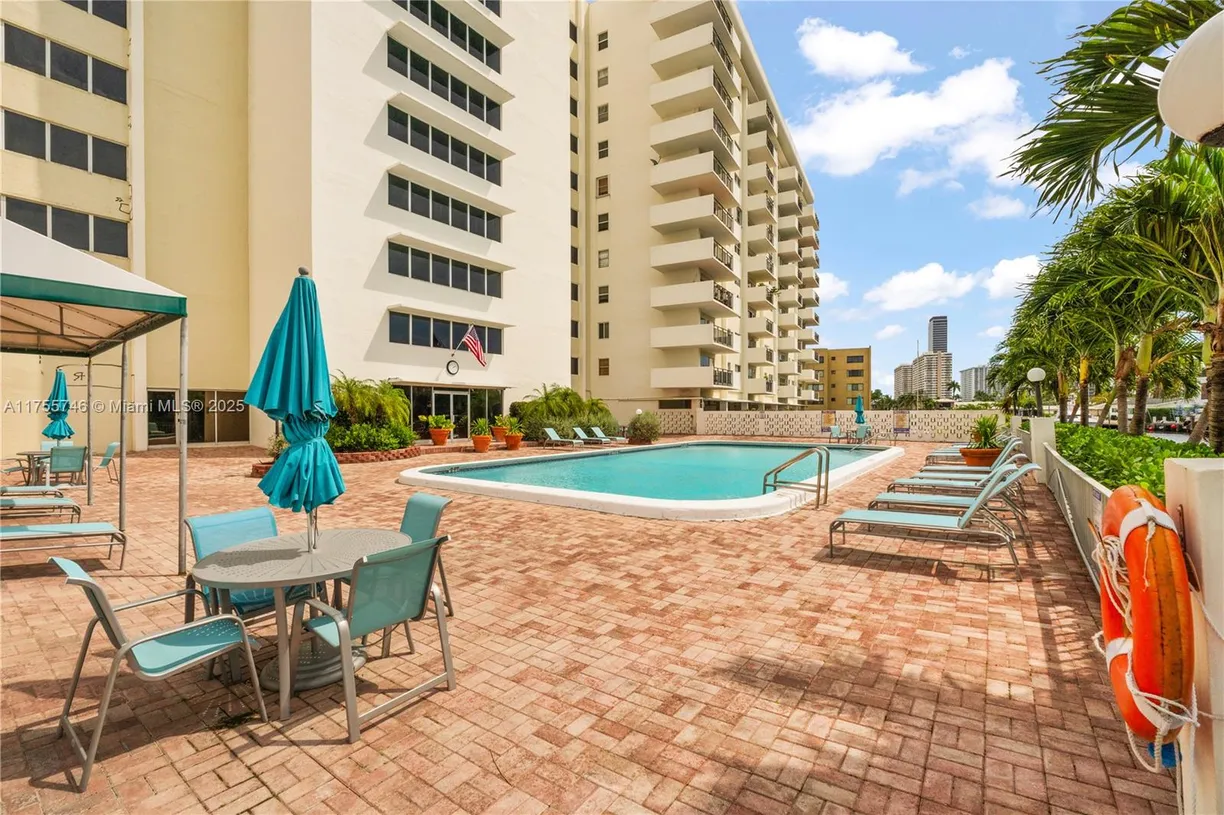 South Florida Real Estate | View 401 Golden Isles Dr, 516 | 1 Bed, 1 Bath
