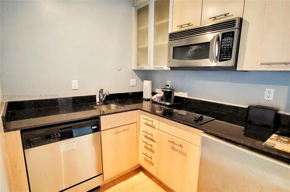 South Florida Real Estate | View 2670 sunrise blvd, 1109 | Listing