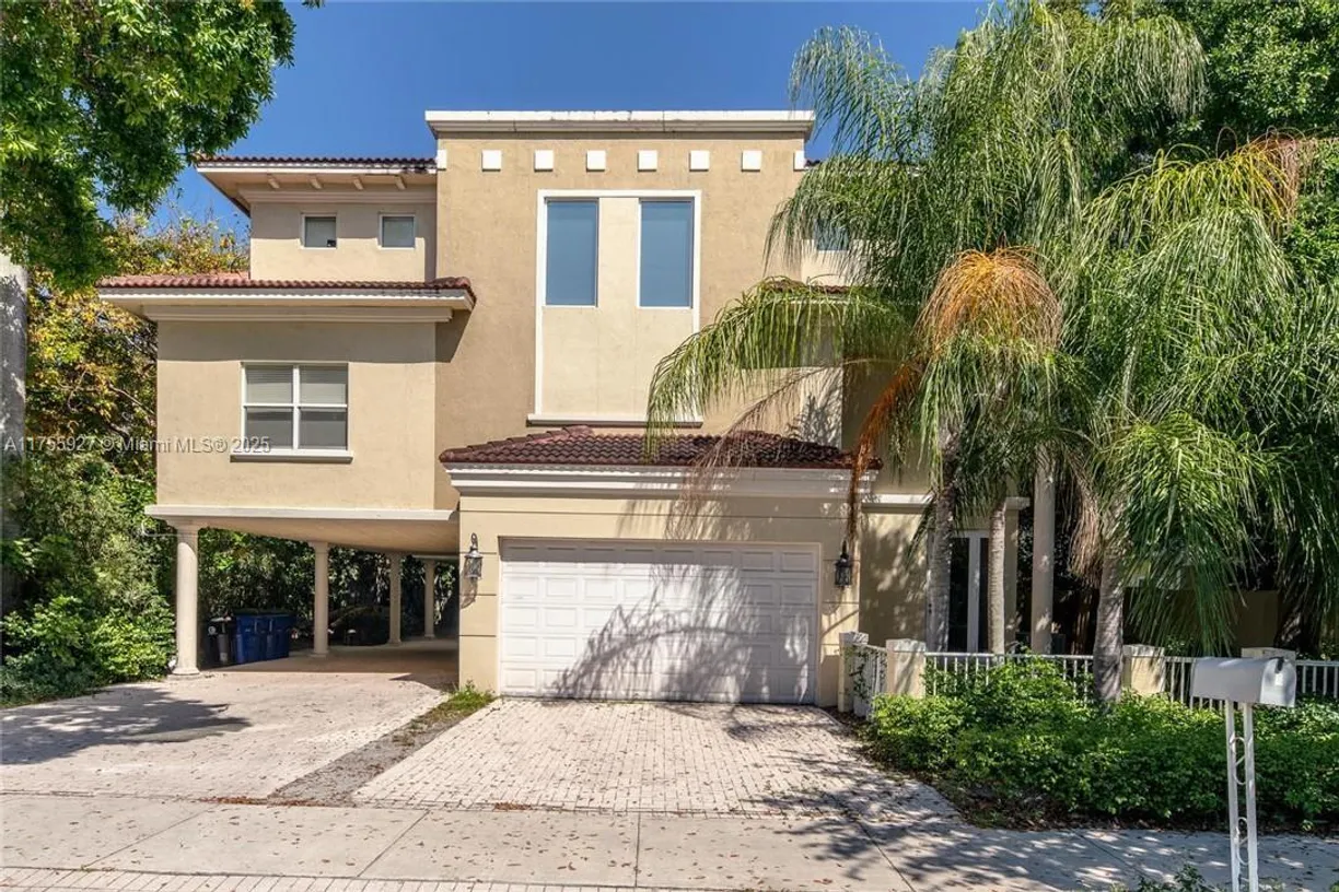 South Florida Real Estate | View 1740-1746 N Dixie Hwy
