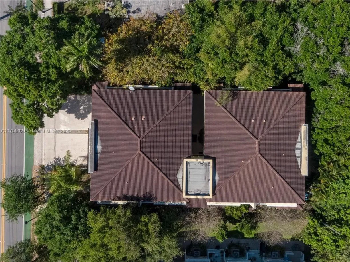South Florida Real Estate | View 1740-1746 N Dixie Hwy | Listing