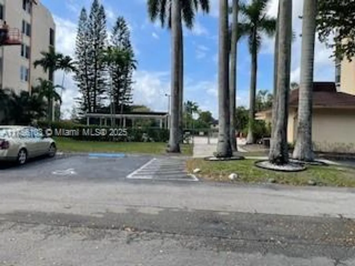 South Florida Real Estate | View 3671 Environ Blvd, 271 | 3 Beds, 2 Baths