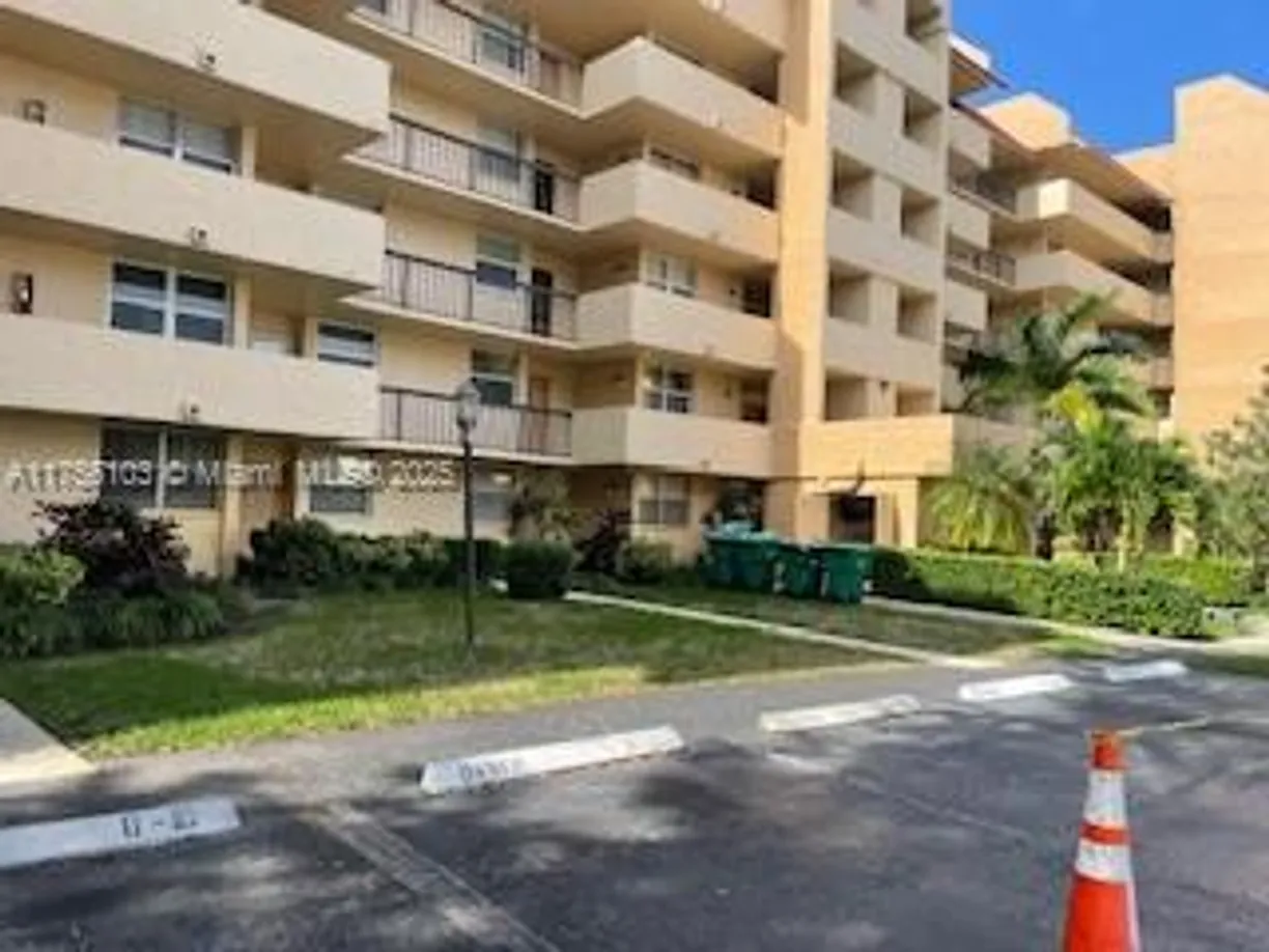 South Florida Real Estate | View 3671 Environ Blvd, 271 | Listing