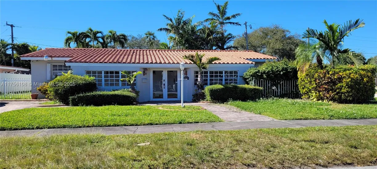 South Florida Real Estate | View 5200 SW 89th Pl | 4 Beds, 2 Baths