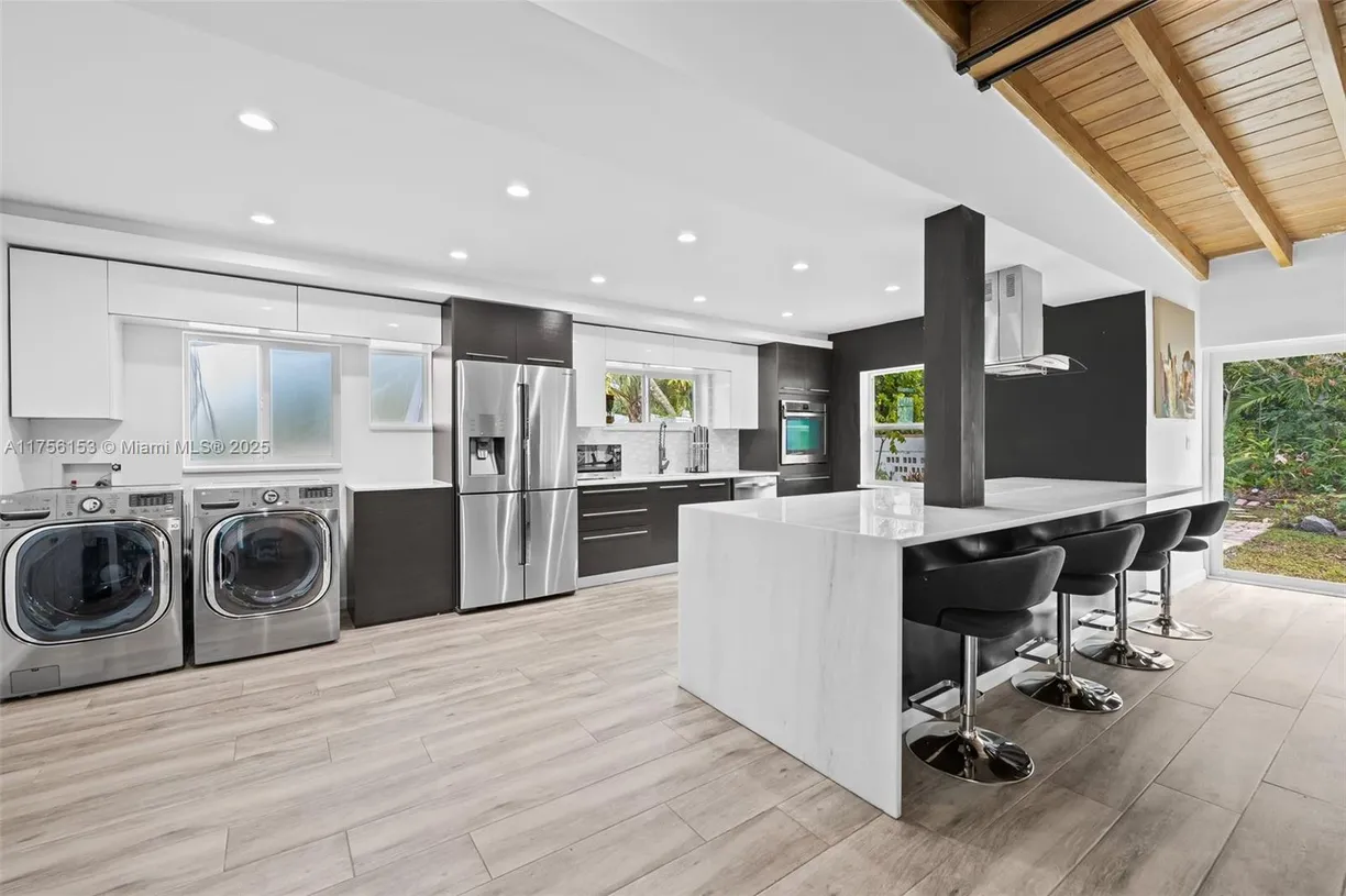 South Florida Real Estate | View 836 SW 18th Ct | Listing