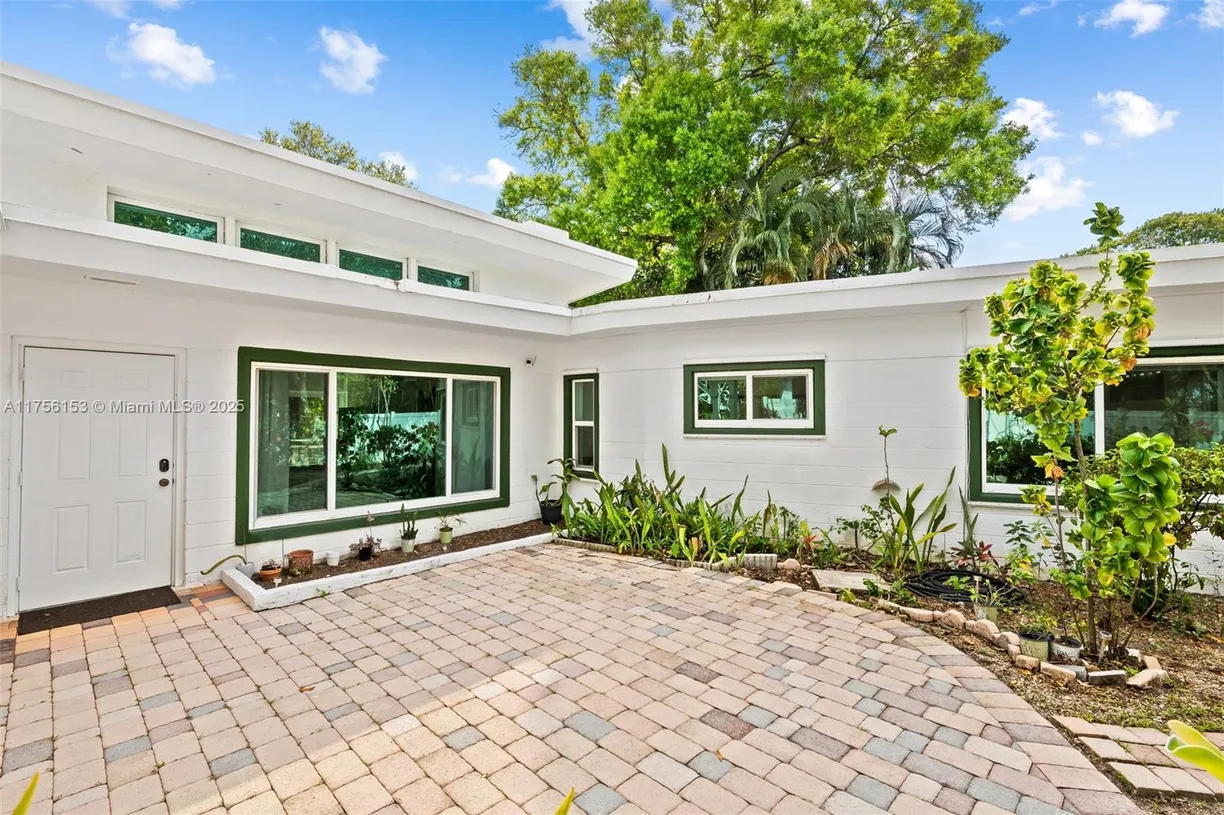 South Florida Real Estate | View 836 SW 18th Ct | 3 Beds, 2 Baths