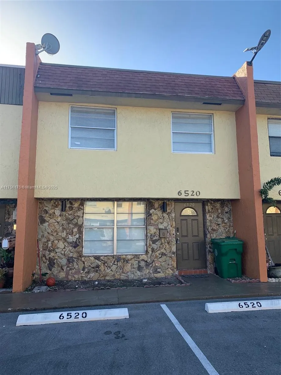 South Florida Real Estate | View 6520 SW 41st St, 6520 | 3 Beds, 2 Baths