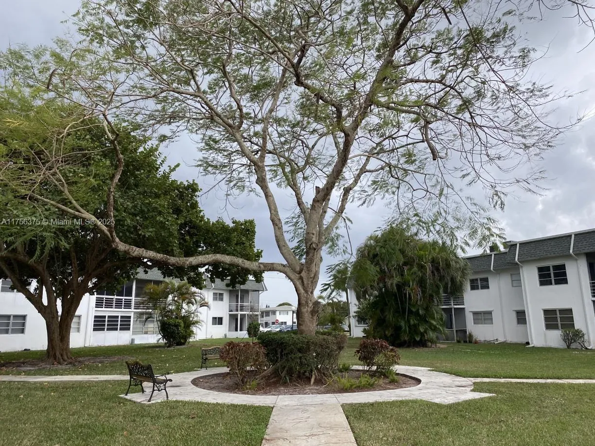South Florida Real Estate | View 6507 Winfield Blvd, 210-C | 1 Bed, 1 Bath