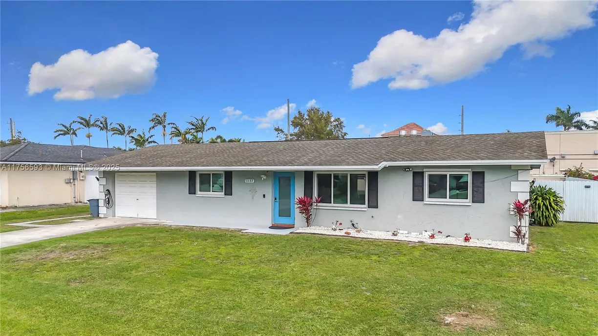 South Florida Real Estate | View 1137 SE Petunia Ave | Listing