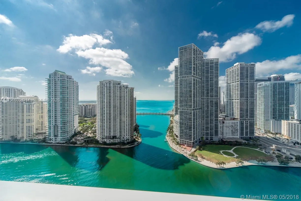 South Florida Real Estate | View 300 S Biscayne Blvd, T-2602 | Listing