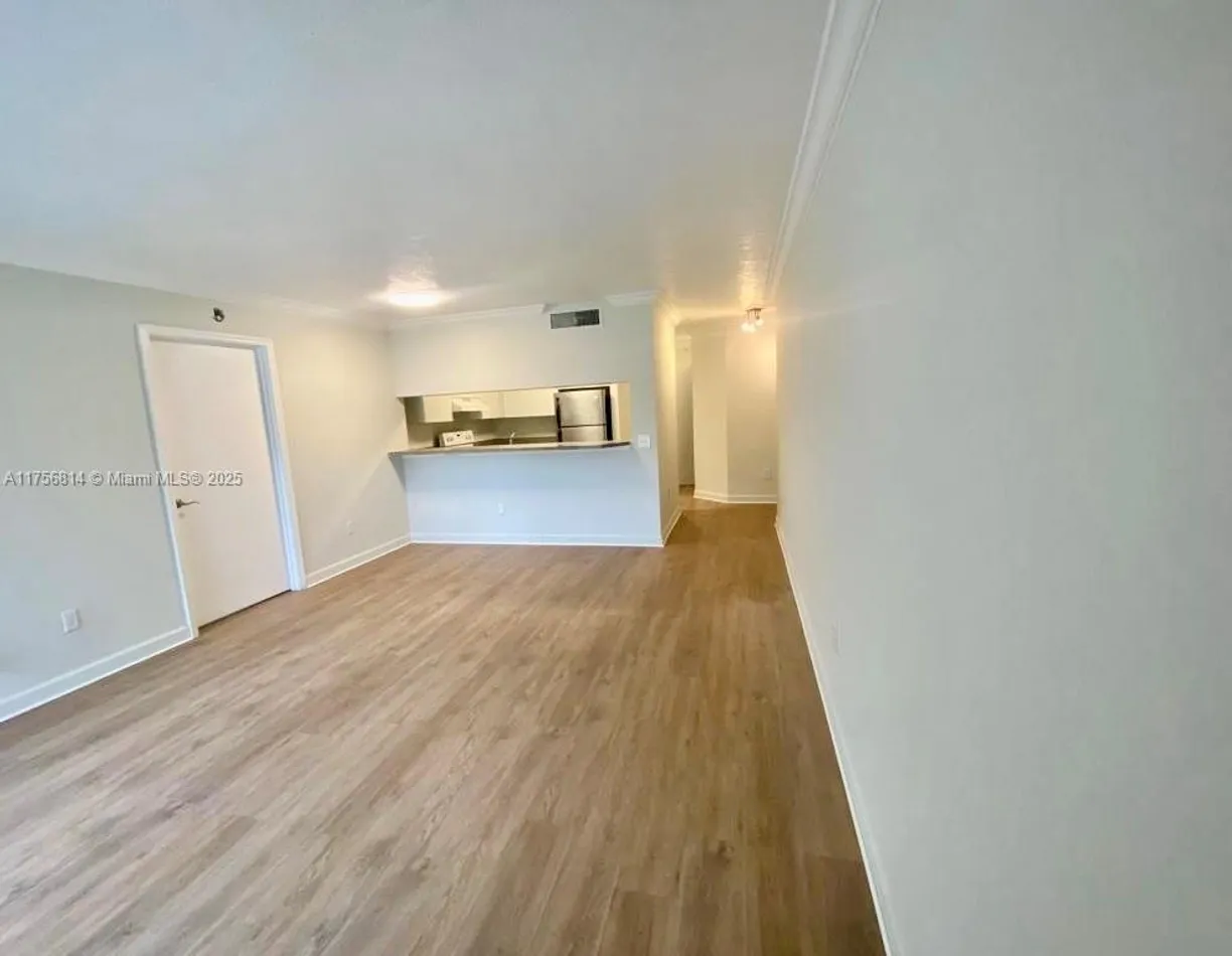 South Florida Real Estate | View 430 S Park Rd, 3-209 | Listing
