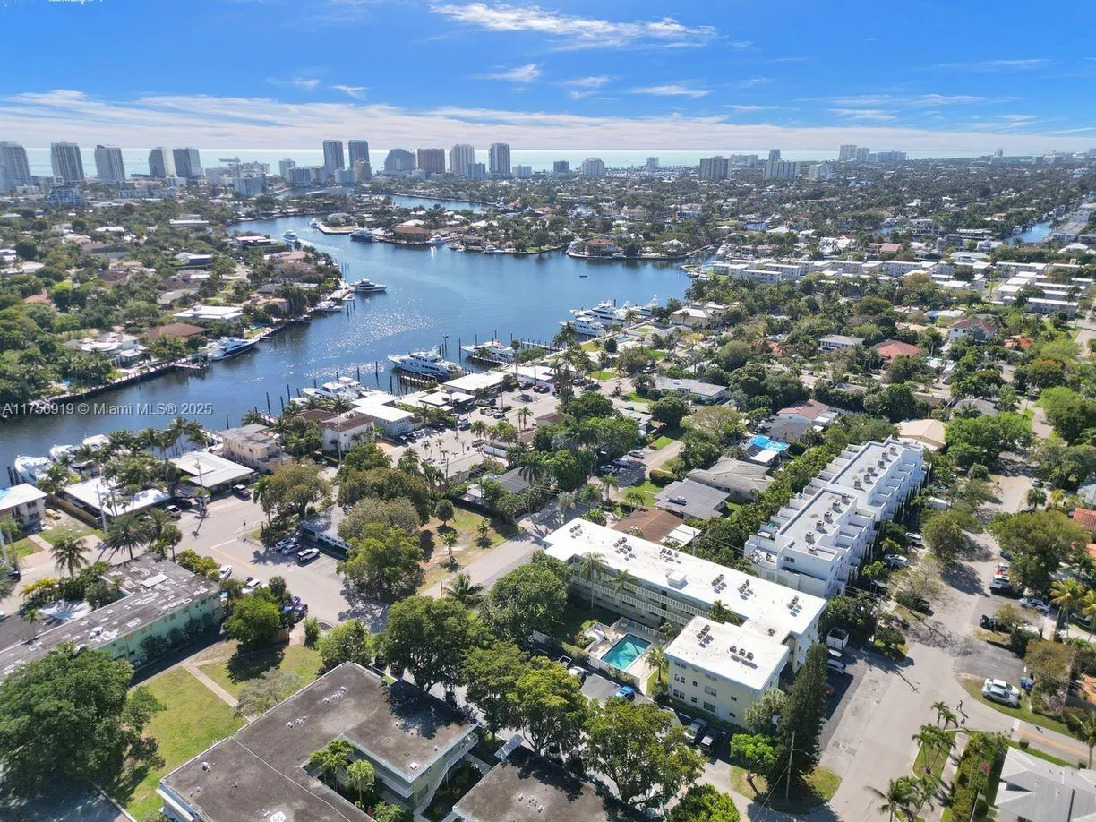 South Florida Real Estate | View 1900 NE 8th Ct, 306 | 2 Beds, 2 Baths