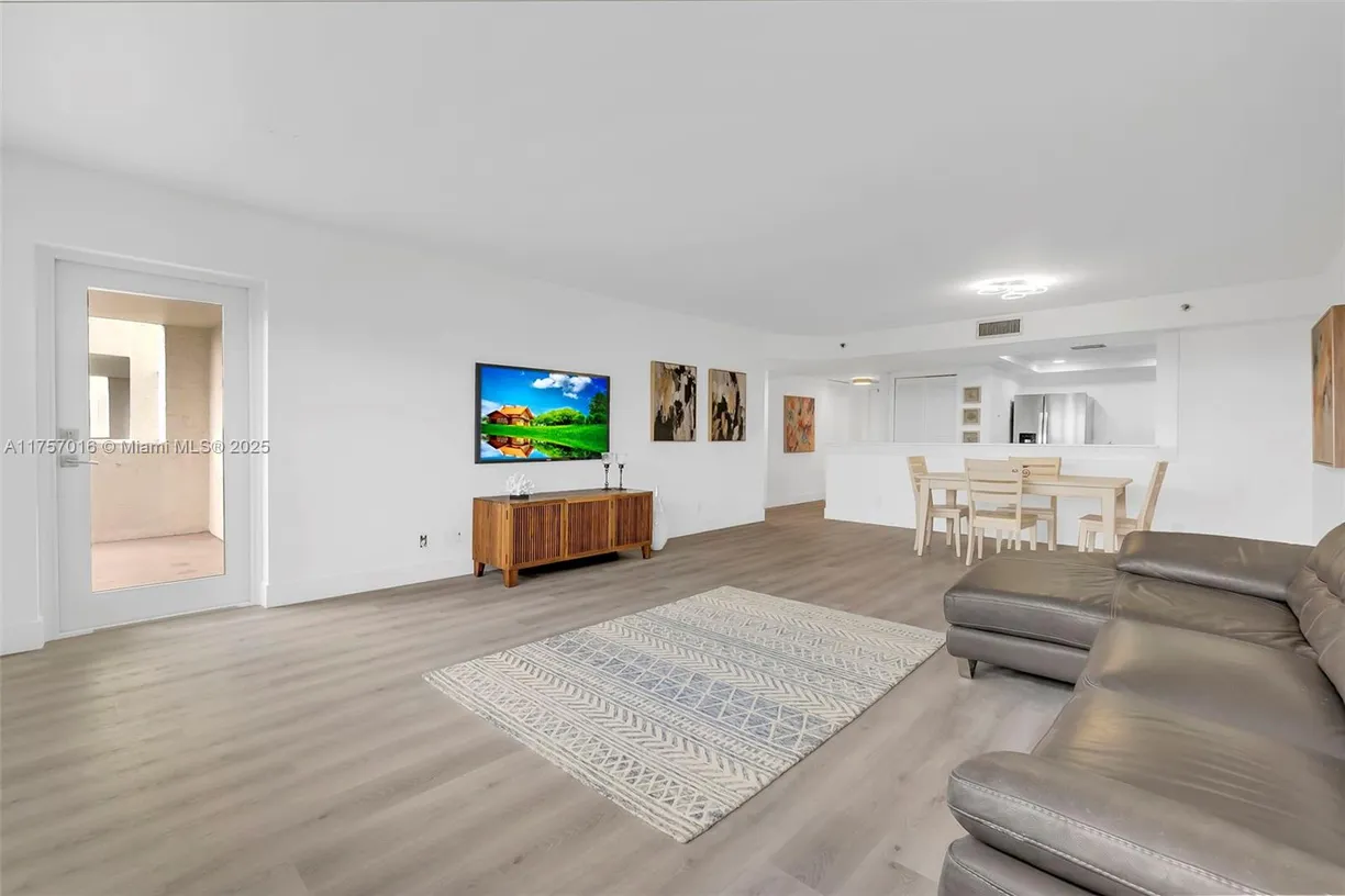 South Florida Real Estate | View 3200 Port Royale Dr N, 704 | 1 Bed, 1 Bath