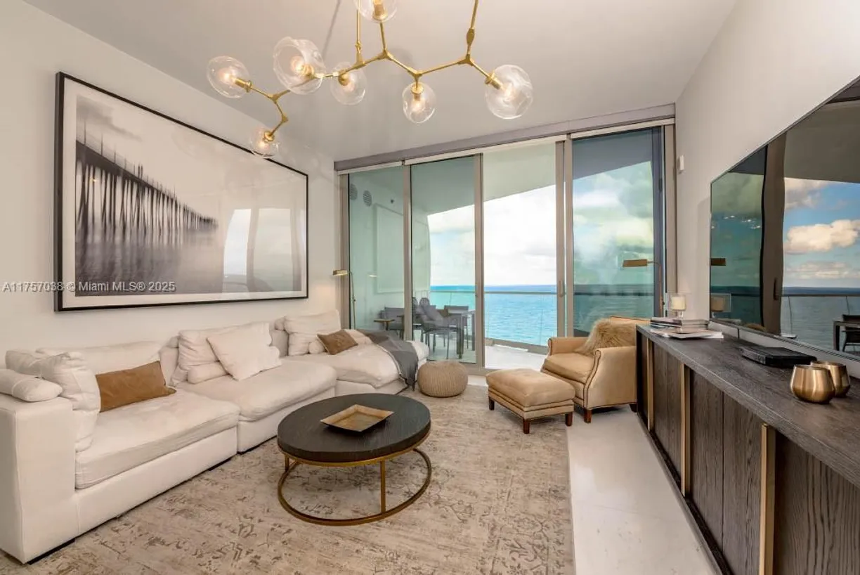 South Florida Real Estate | View 16901 Collins Ave, 1404 | 1 Bed, 2 Baths