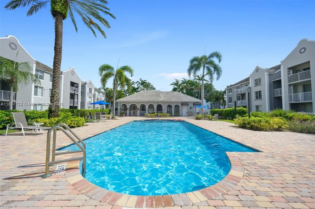 South Florida Real Estate | View 620 SW 111th Ave, 202 | 3 Beds, 2 Baths