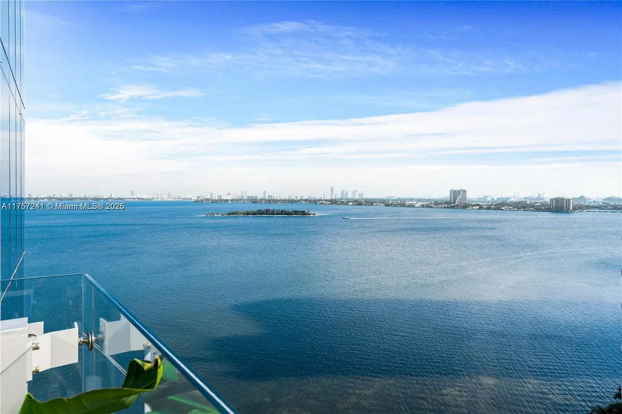 South Florida Real Estate | View 700 NE 26th Ter, 1404 | 1 Bed, 1 Bath