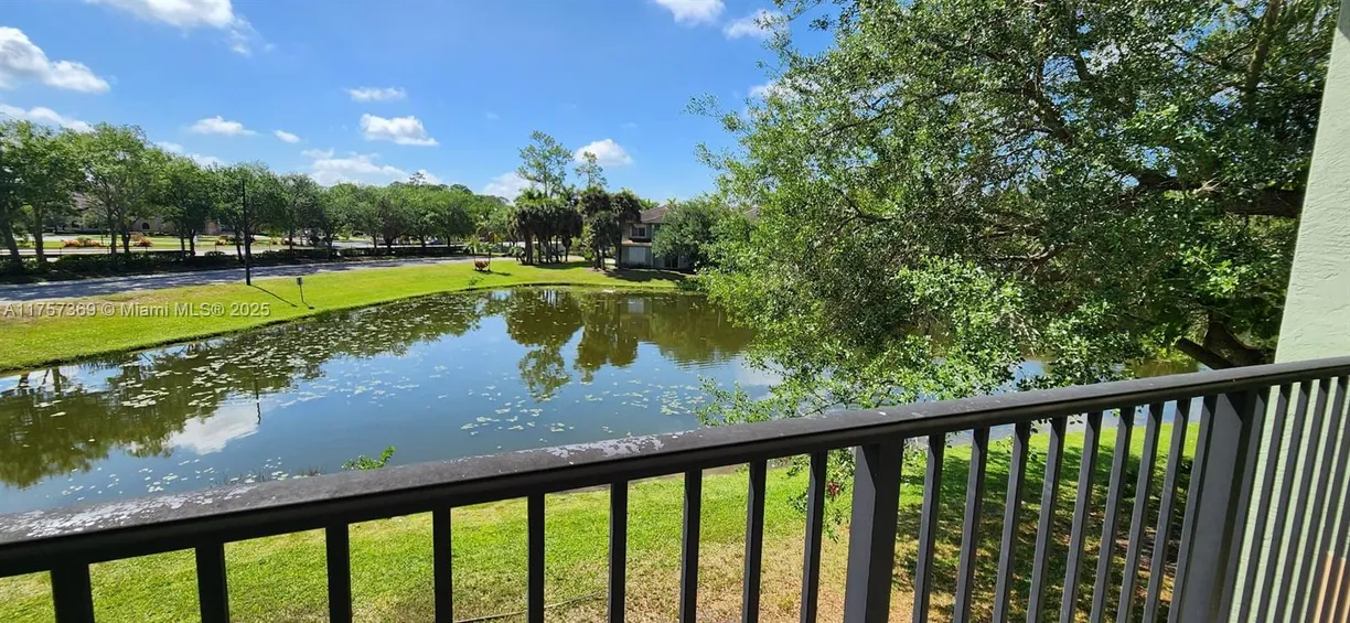 South Florida Real Estate | View 280 Crestwood Cir, 204 PLUS GARAGE | 2 Beds, 2 Baths
