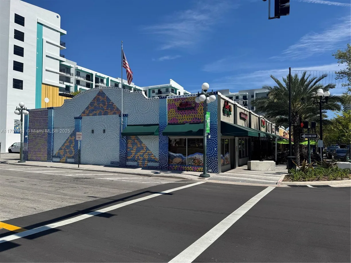 South Florida Real Estate | View 2051B Hollywood Blvd | Listing