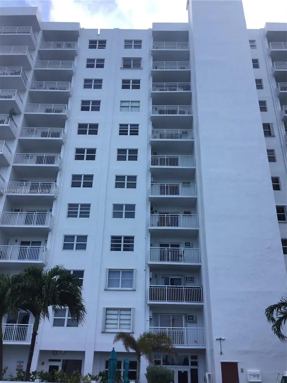 South Florida Real Estate | View 200 S Birch Rd, 404 | Listing