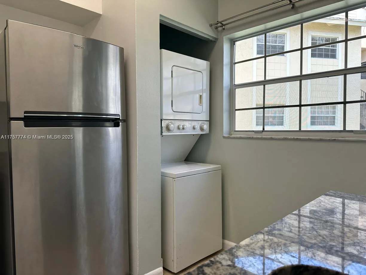 South Florida Real Estate | View 880 Cypress Park, B5 | 3 Beds, 2 Baths