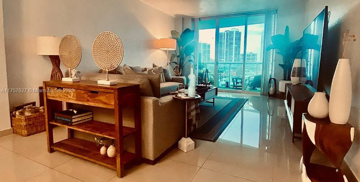 South Florida Real Estate | View 19390 Collins Ave, 723 | 1 Bed, 1 Bath