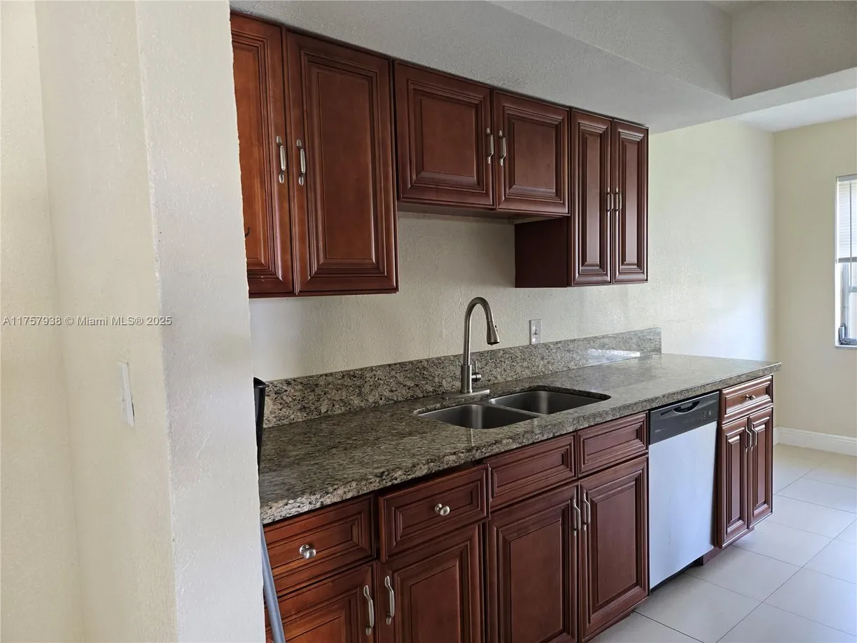 South Florida Real Estate | View 4190 NW 45th St, 1 | Listing