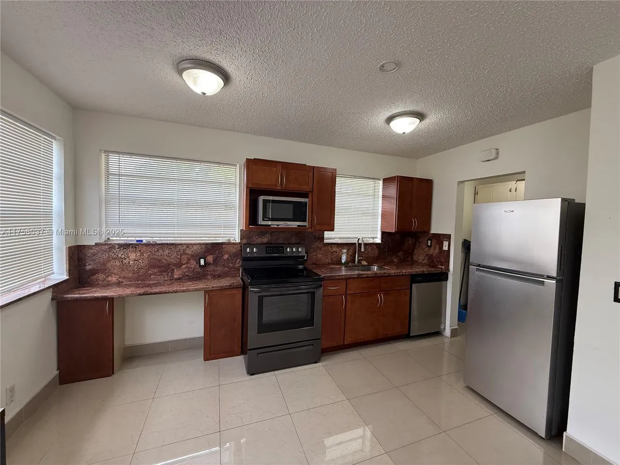 South Florida Real Estate | View 883 NE 40th St, N | 1 Bed, 1 Bath