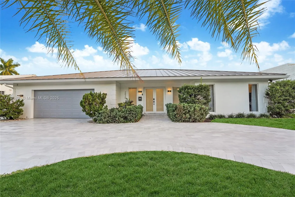 South Florida Real Estate | View 2820 NE 60th St | Listing