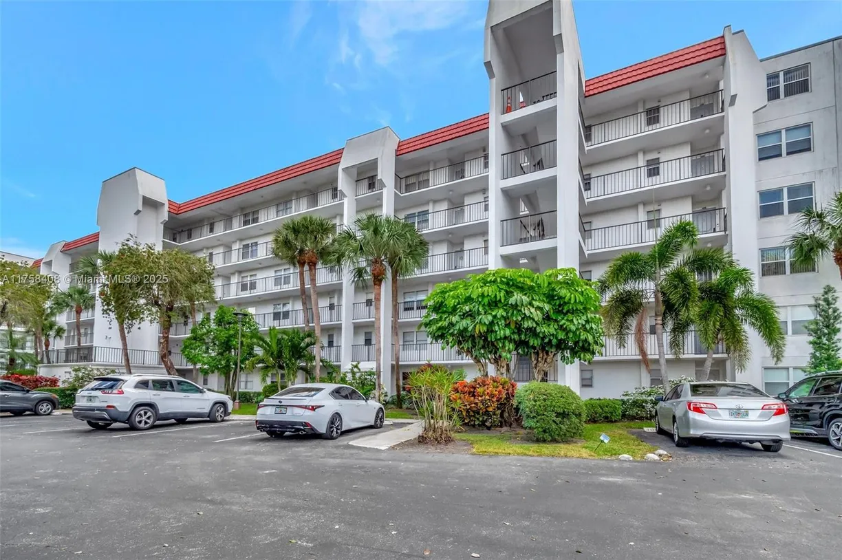 South Florida Real Estate | View 3597 Birdie Dr, 107 | Listing