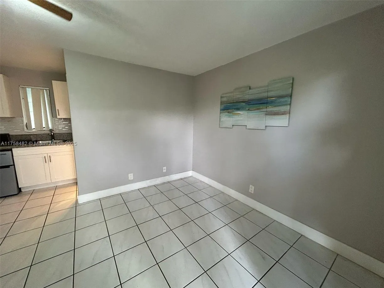 South Florida Real Estate | View 90 Isle Of Venice Dr, 7 | Listing