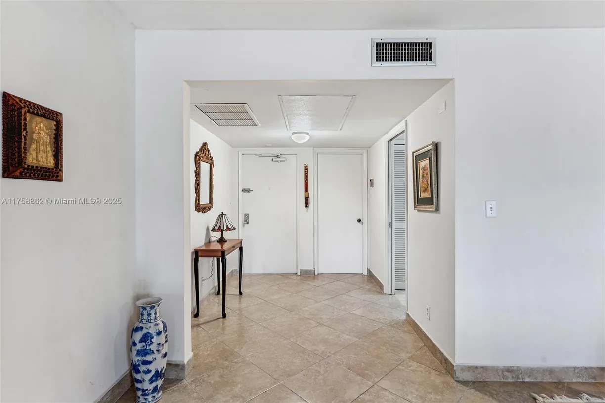South Florida Real Estate | View 3800 Oaks Clubhouse Dr, 307 | Listing